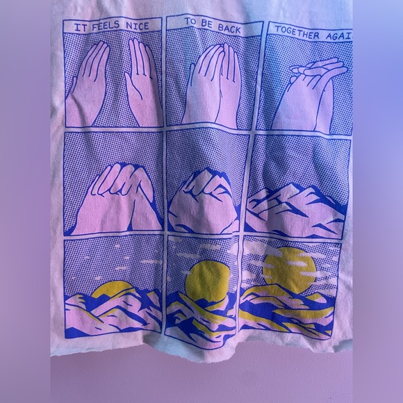 2/$10! GILDAN WOMENS GRAPHIC CROP TOP CUTE MEDIUM AESTHETIC POETIC SHIRT OCEAN🍀 - Picture 4 of 6